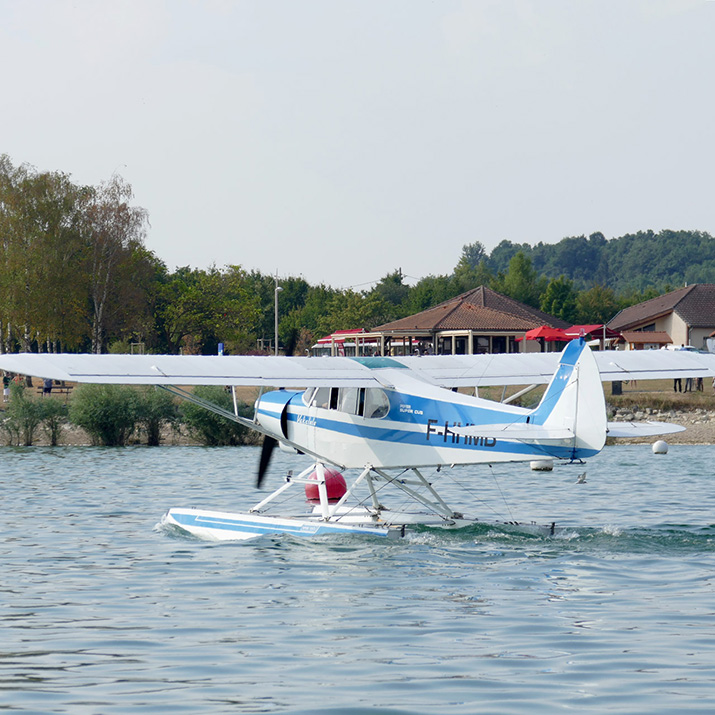 L'aéroclub de Saint-Dizier accueil un Hydravion au lac du Der